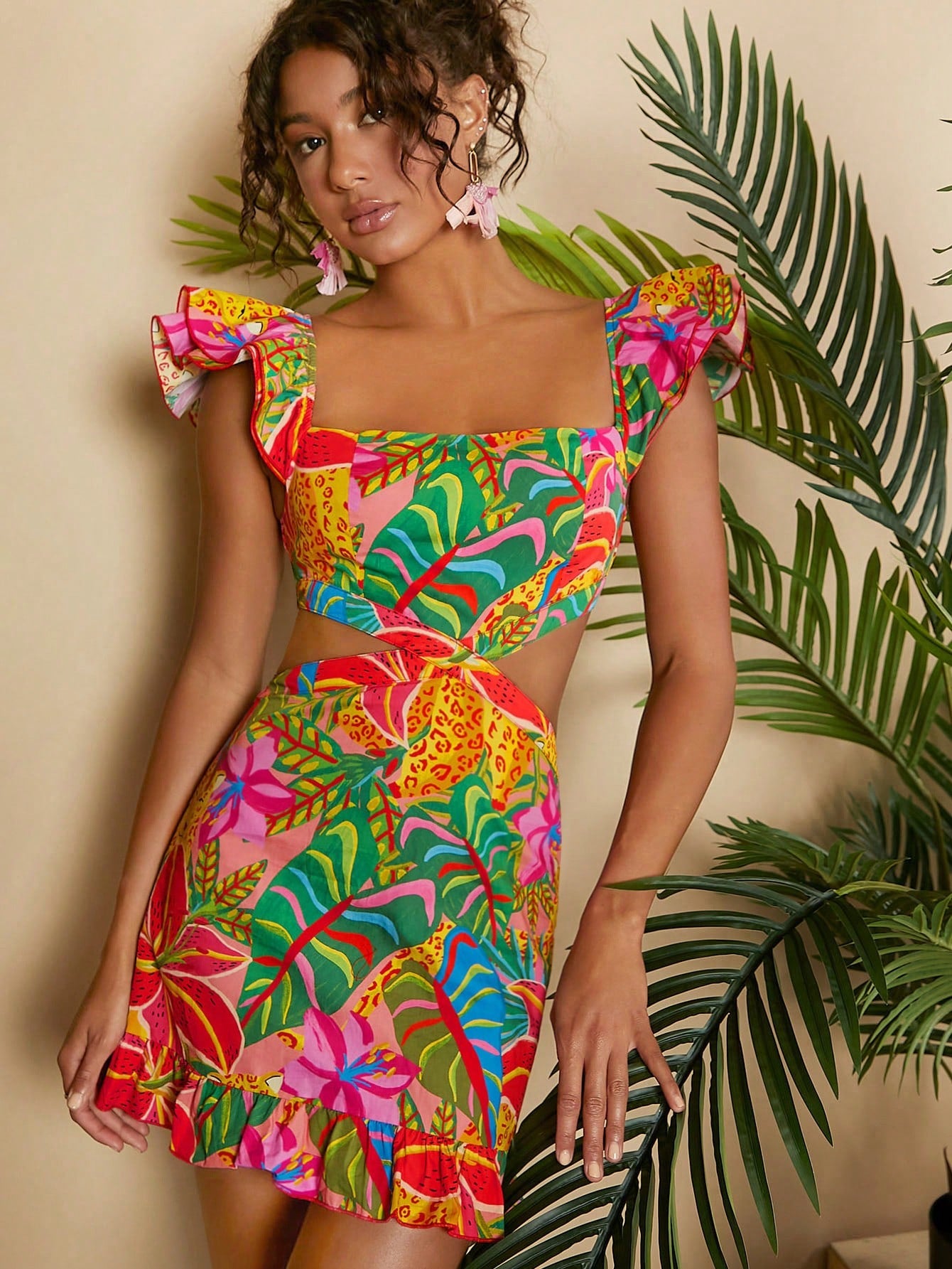 Travachic Estampa Tropical Cintura Cut Out Bainha Com Babado Vestido