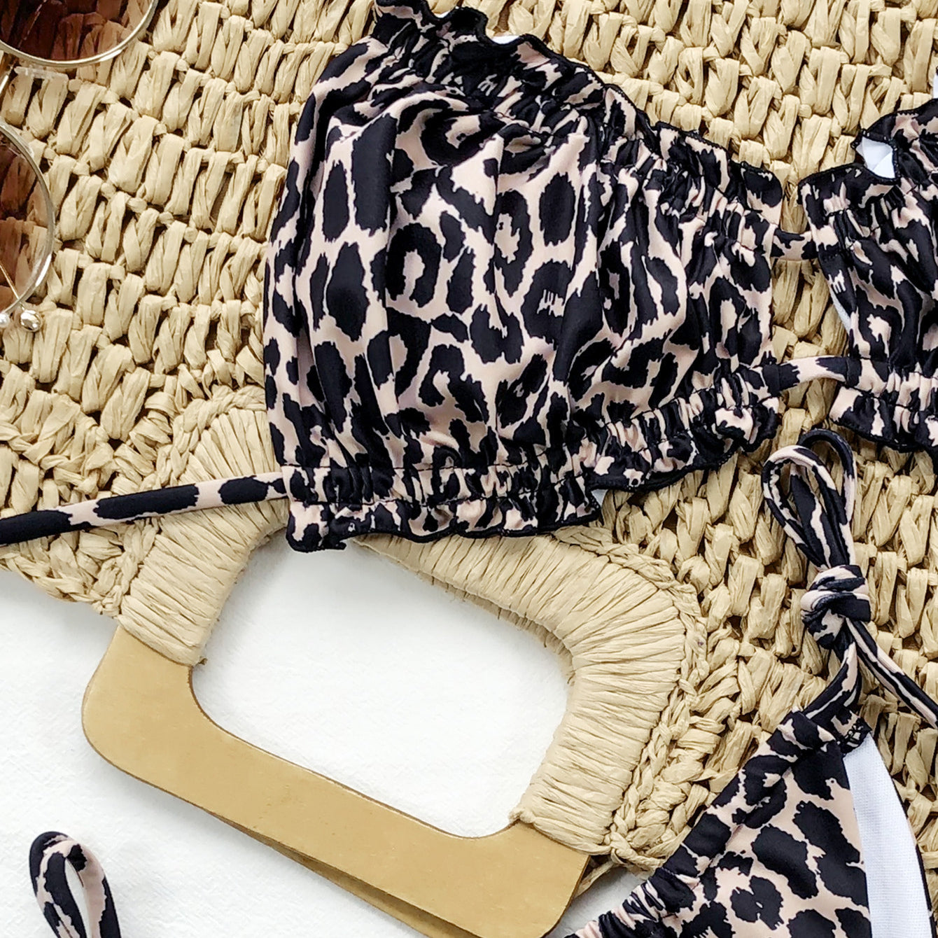 1687f40d596d4638b1f22d5b7cfbd67b-Max