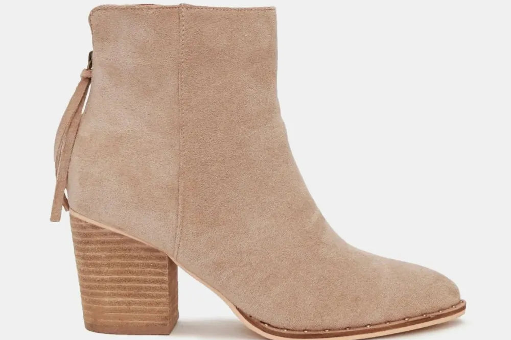 876d5741-431e-421e-a114-ed9b6b5bd7f6-Max