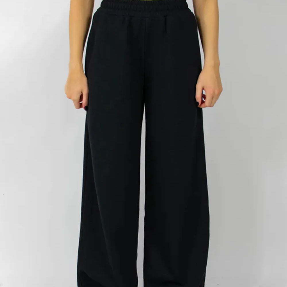 9c669562-3ecd-4aeb-8fa4-6c408696ff67-Max