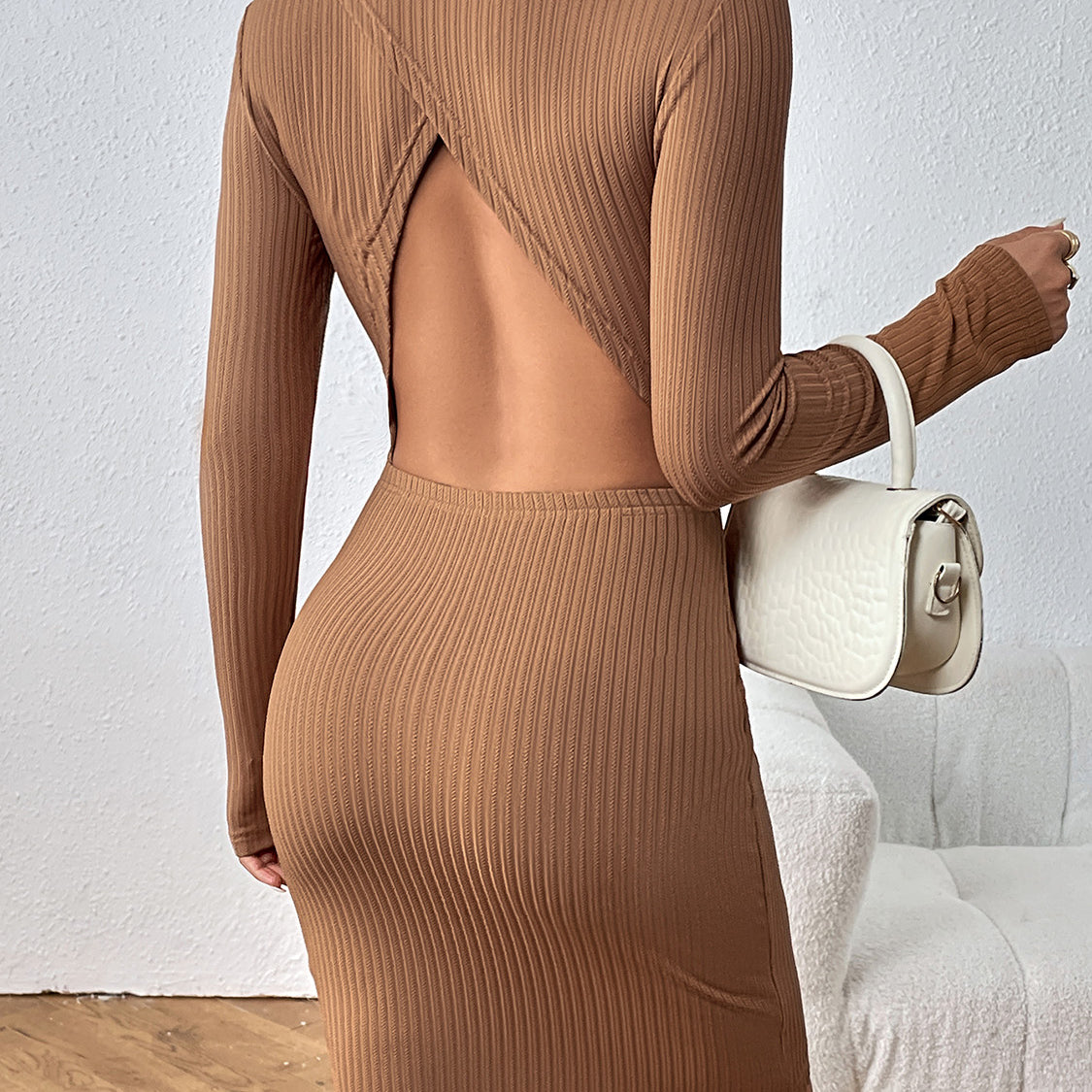 b9f1b6e2bba9447fbb2b0fd9a27daf4f-Max